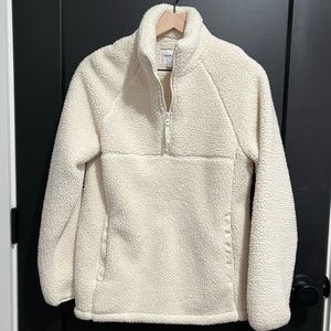 Stay Cozy and Stylish with the‎ Men's Goodfellow & Co Sherpa 1/4 Zip Pullover